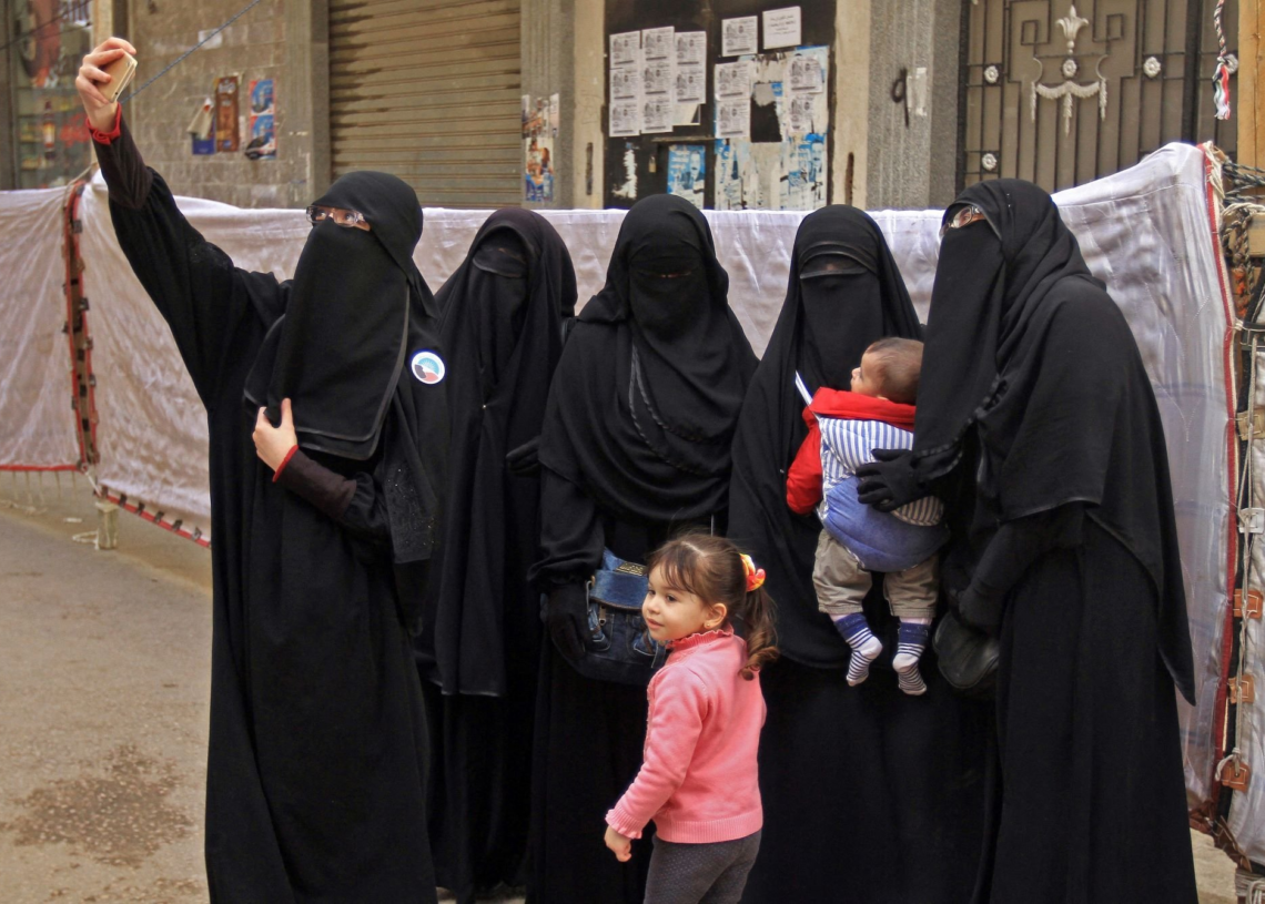 Egypte: l’interdiction prochaine du niqab à l’école agite le pays