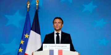 Gaza: Emmanuel Macron demande une « trêve humanitaire »