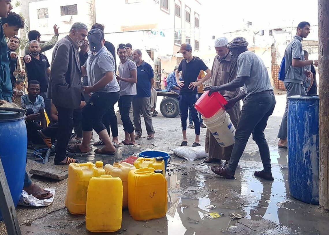 L&rsquo;eau de plus en plus rare à Gaza alertent les ONG