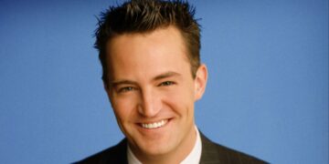 Matthew Perry alias « Chandler Bing » dans la série « Friends » est décédé à l&rsquo;âge de 54 ans