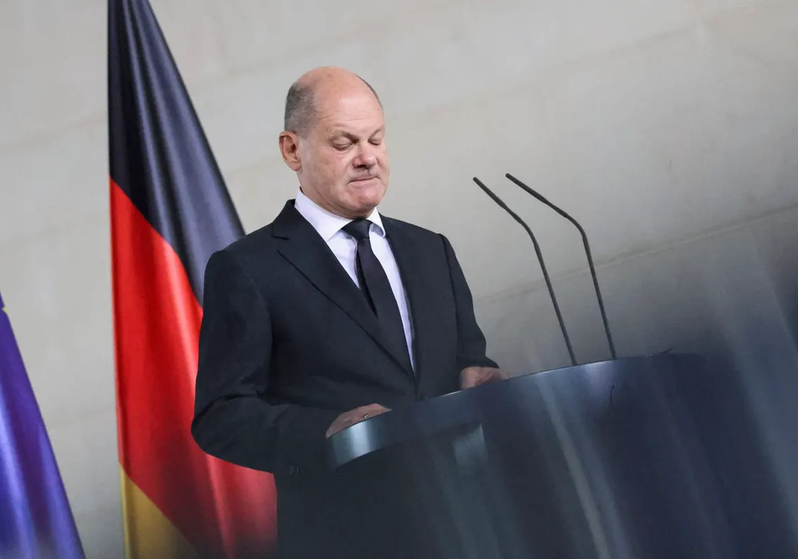 Elections régionales en Allemagne: lourde défaite pour Scholz et montée de l’extrême droite