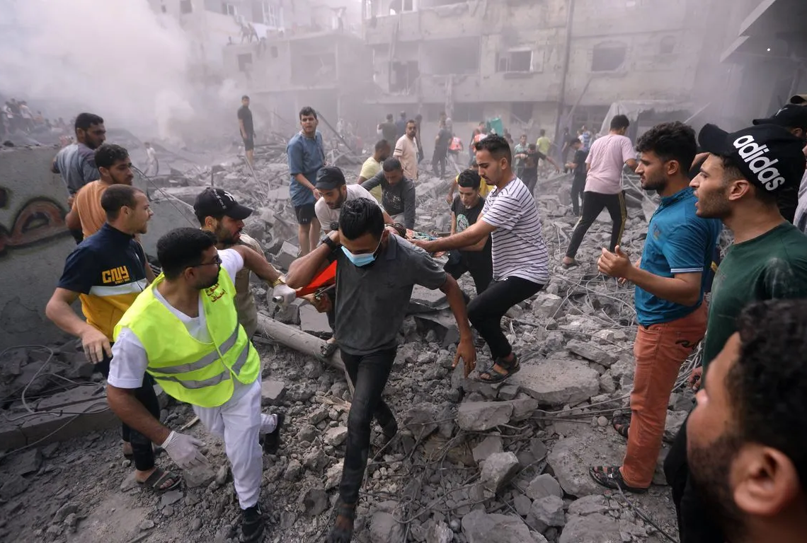 Tsahal largue des tracts demandant aux habitants de Gaza de fuir, la Ligue Arabe qualifie de « crime » ce « Transfert forcé »