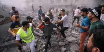 Tsahal largue des tracts demandant aux habitants de Gaza de fuir, la Ligue Arabe qualifie de « crime » ce « Transfert forcé »