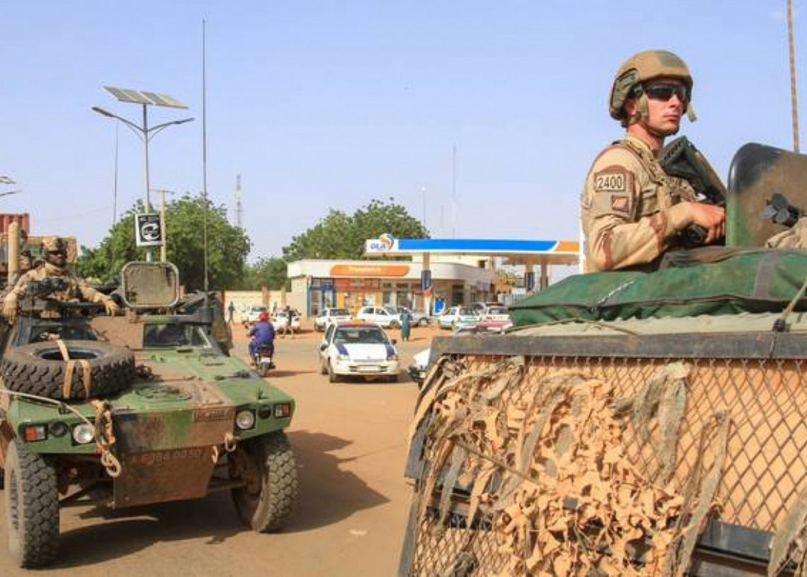 Troupes françaises chassées du Niger: le Tchad accepte leur transit