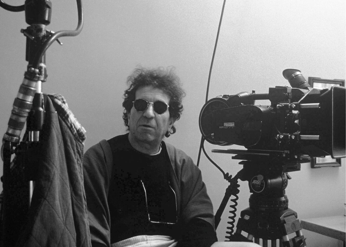 Iran : le célèbre cinéaste Dariush Mehrjui et son épouse poignardés à mort à leur domicile