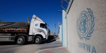 Plus de 30 camions d&rsquo;aide humanitaire sont entrés à Gaza dimanche, annonce l&rsquo;ONU