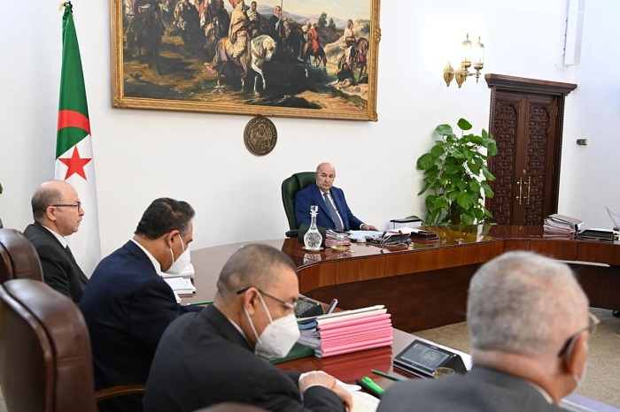Algérie: Tebboune augmente considérablement la bourse des étudiants