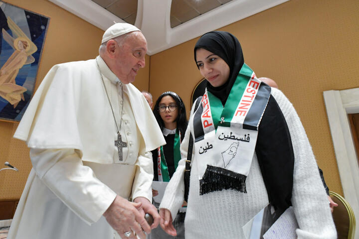 Le pape reçoit des Israéliens et des Palestiniens au Vatican