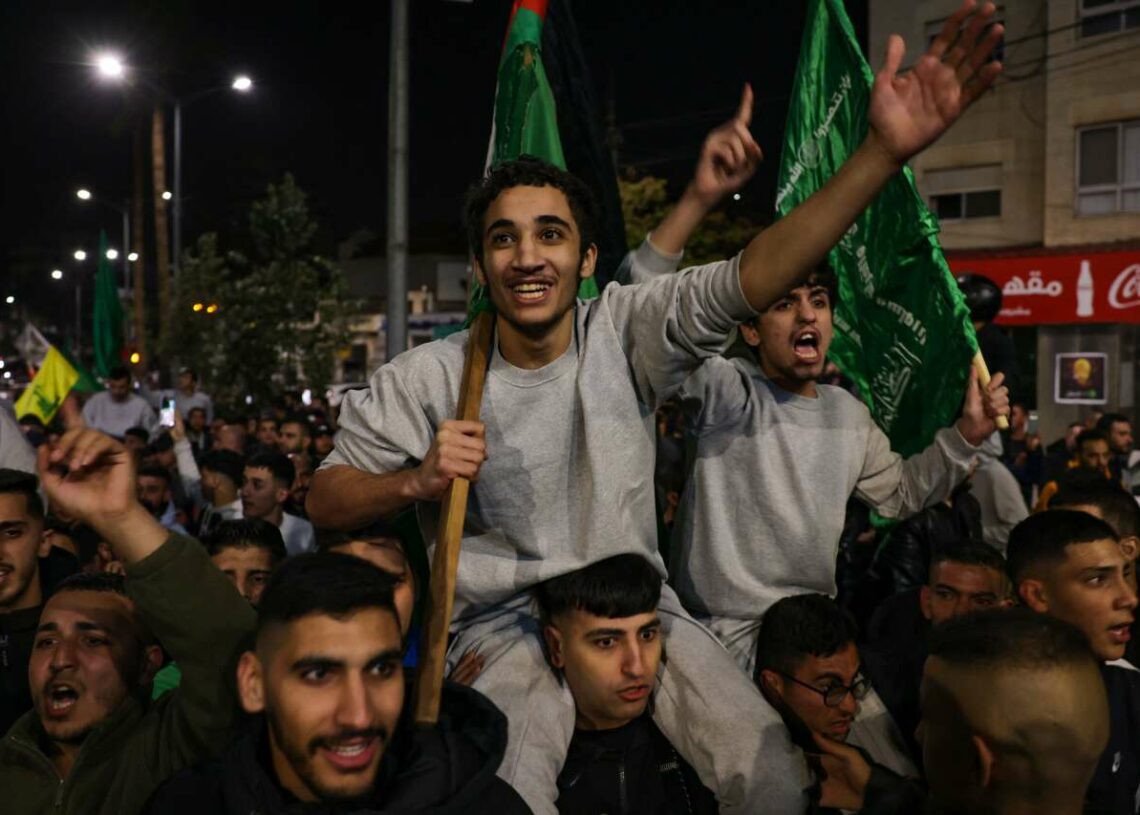 Libération de 39 prisonniers Palestiniens: scènes de liesse en Cisjordanie