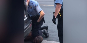 Etats-Unis: Le policier qui a tué George Floyd, poignardé en prison