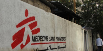 MSF rapporte la mort d’un membre de son équipe dans une frappe aérienne et réitère son appel à un cessez-le-feu