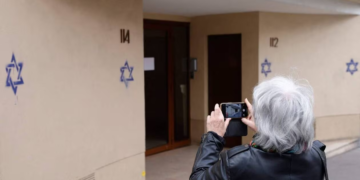 Camouflet pour les islamophobes de France: les tags à Paris d&rsquo;étoiles de David visaient à « soutenir les Juifs »