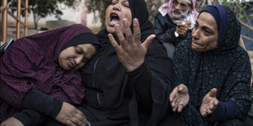 Une frappe israélienne sur un immeuble fait 76 morts d&rsquo;une seule et même famille à Gaza