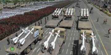 Les Houthis du Yémen revendiquent l&rsquo;attaque de deux navires en mer Rouge