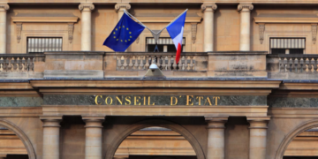 Le Conseil d&rsquo;État demande à la France de faire revenir un Ouzbek expulsé