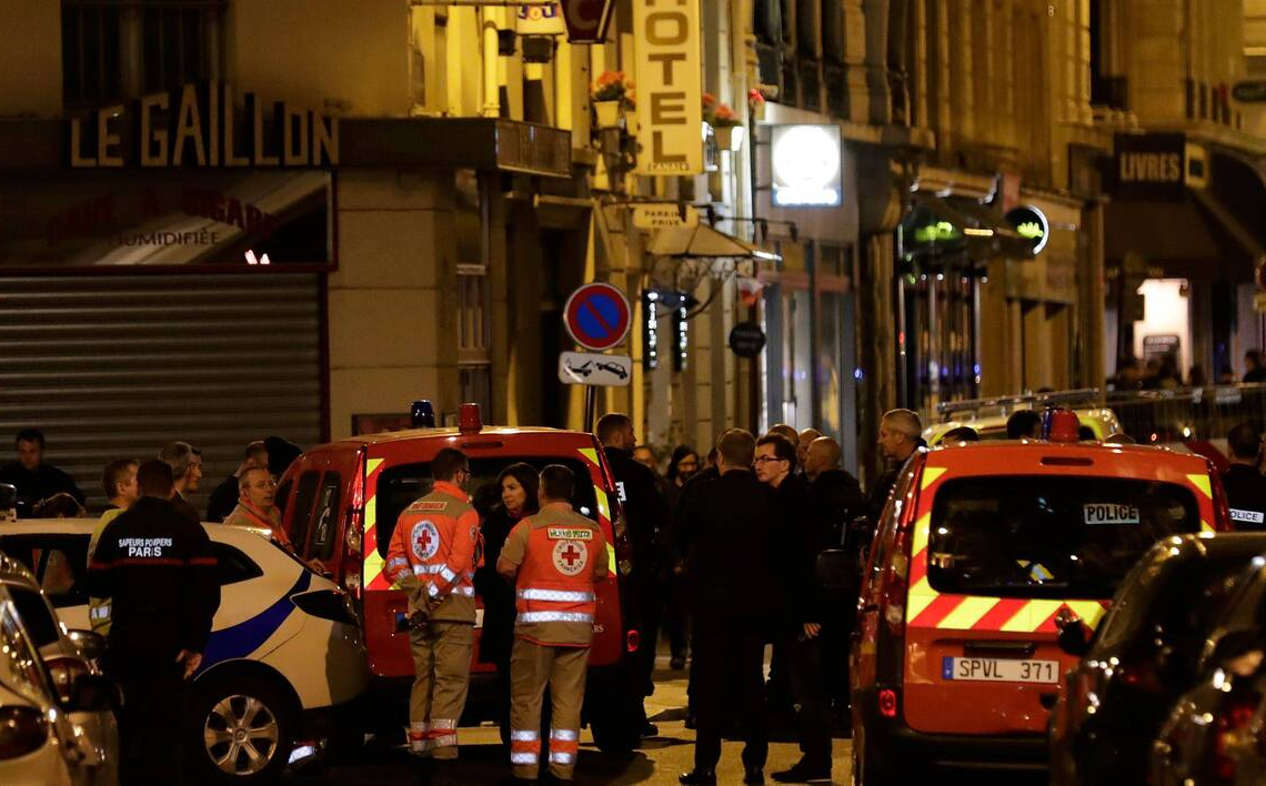 France: Une attaque au couteau fait un mort et un blessé à Paris