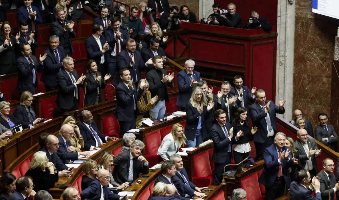 Loi immigration adoptée en France: Découvrez les mesures clés