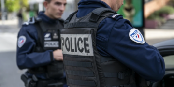 Drame à Paris: une mère et ses quatre enfants tués, le père arrêté