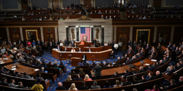 Le Congrès américain bloque l&rsquo;aide de 106 milliards de dollars destinée à l’Ukraine et à Israël