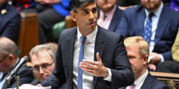 Expulsions : la démission du ministre de l&rsquo;Immigration britannique met la pression à Rishi Sunak