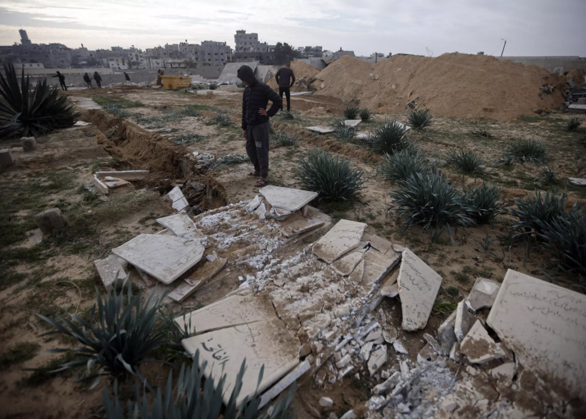  L&rsquo;armée israélienne admet avoir détruit des tombes à Gaza pour retrouver des otages