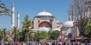 Turquie: Il faut désormais payer pour visiter Sainte-Sophie à Istanbul