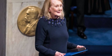 Gaza : Des artistes dont la prix Nobel de littérature, Annie Ernaux, appellent au boycott de l&rsquo;Allemagne