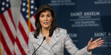 Primaires aux Etats-Unis: La rivale de Trump, Nikki Haley, résiste