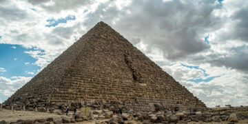 Égypte : Mykérinos, la plus petite des pyramides de Gizeh, ne sera finalement pas restaurée