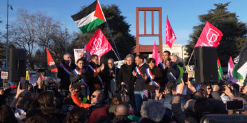 Rassemblement avec Jean-Luc Mélenchon devant l&rsquo;ONU pour un « cessez-le-feu » à Gaza