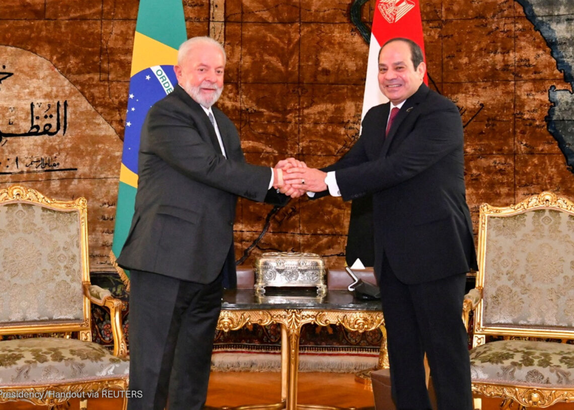 En visite au Caire, le président brésilien Lula dénonce une « punition collective » à Gaza