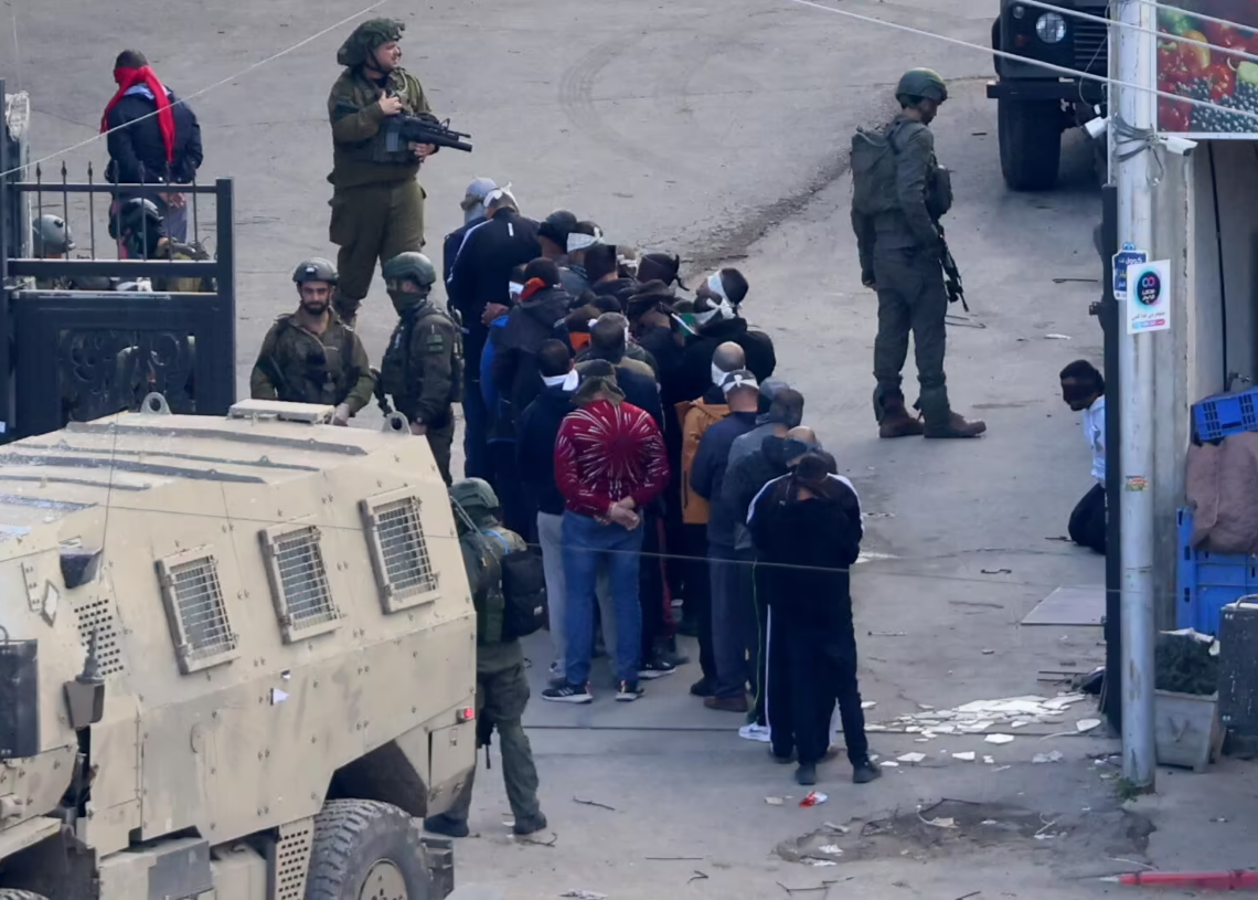 Le nombre de prisonniers palestiniens «a doublé en trois mois» en Cisjordanie