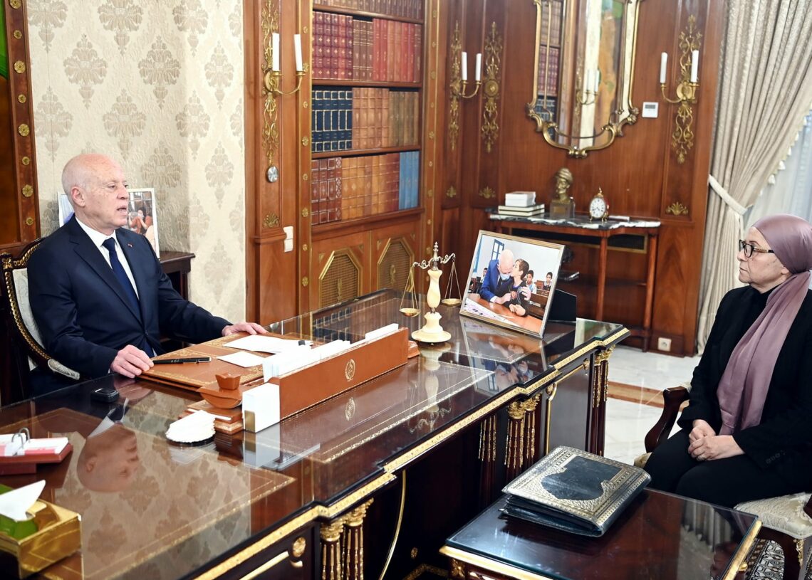 Kaïs Saïed appelle à poursuivre « ceux qui se jettent dans les bras de l’étranger »