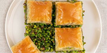 Ramadan: Pour tromper l’inflation, les Egyptiens se régalent avec la « pistache menteuse » ( fosdek kadheb)