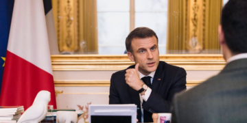 Rafah: Macron prévient Netanyahu que tout «transfert forcé de population» constituerait un «crime de guerre»