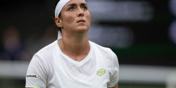 Ons enchaîne les défaites: son désir d&rsquo;enfant serait-il en cause?