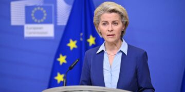 Guerre en Ukraine: Ursula von der Leyen accuse Poutine de vouloir déstabiliser la Finlande par l&rsquo;envoi de migrants