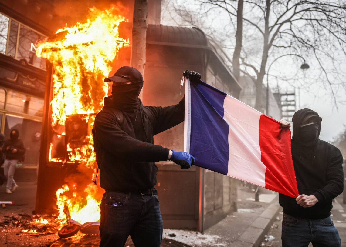 En France, une violence désinhibée