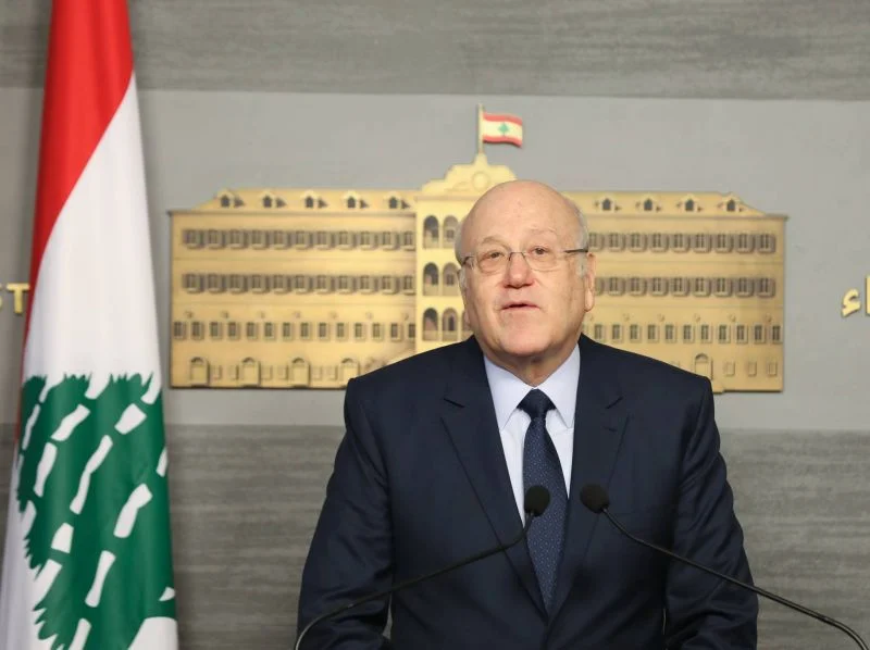 Yacht, 2 avions Falcon, propriétés à l’étranger… Le Premier ministre libanais visé par une plainte pour blanchiment d’argent