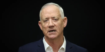 Israël : Benny Gantz, premier opposant à Netanyahu, appelle à l&rsquo;organisation d&rsquo;élections en septembre