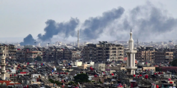 Simultanément à l&rsquo;Iran, des frappes israéliennes ont visé la Syrie