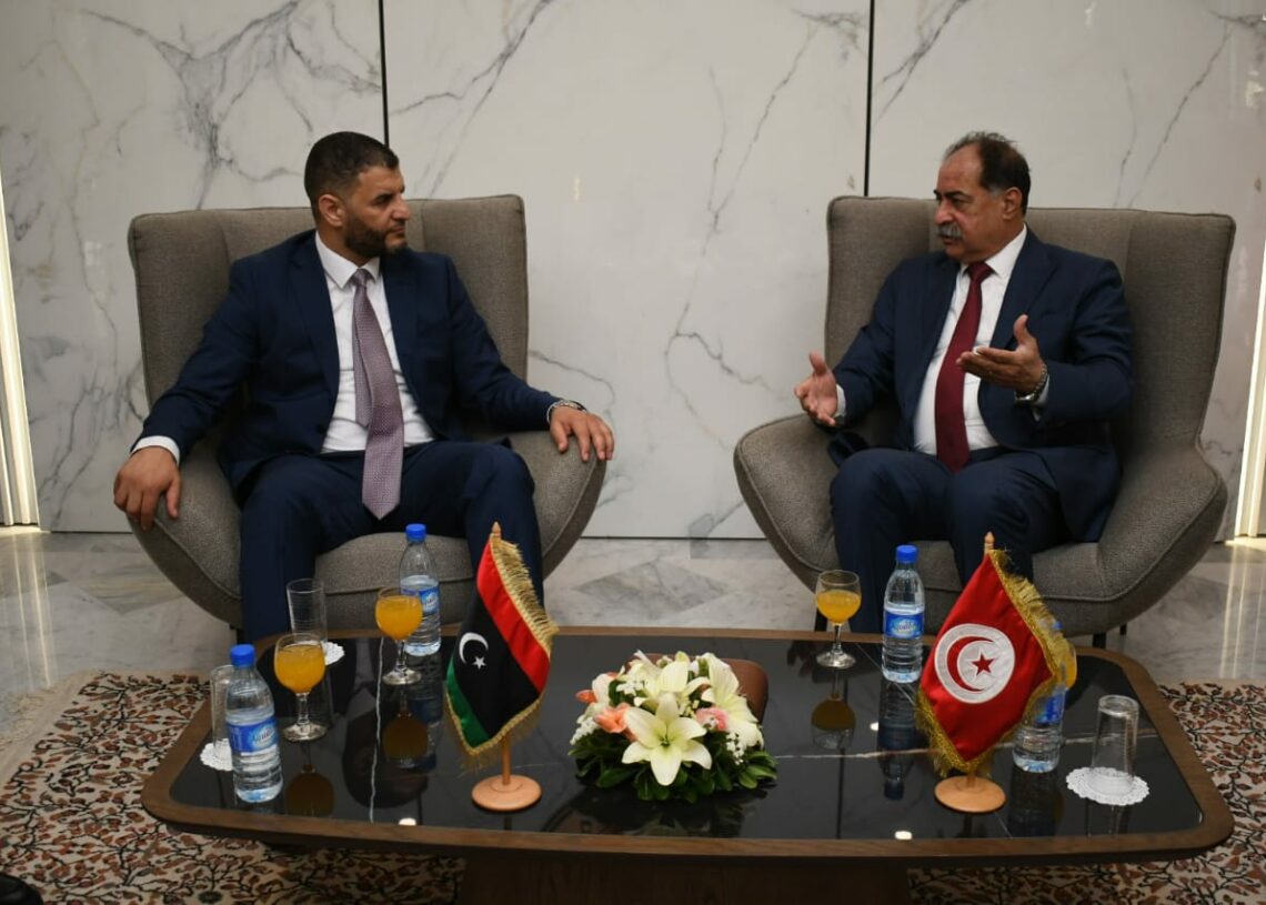 Kamel Fekih reçoit le ministre de l’Intérieur libyen, le poste frontalier de Ras Jedir comme préoccupation première