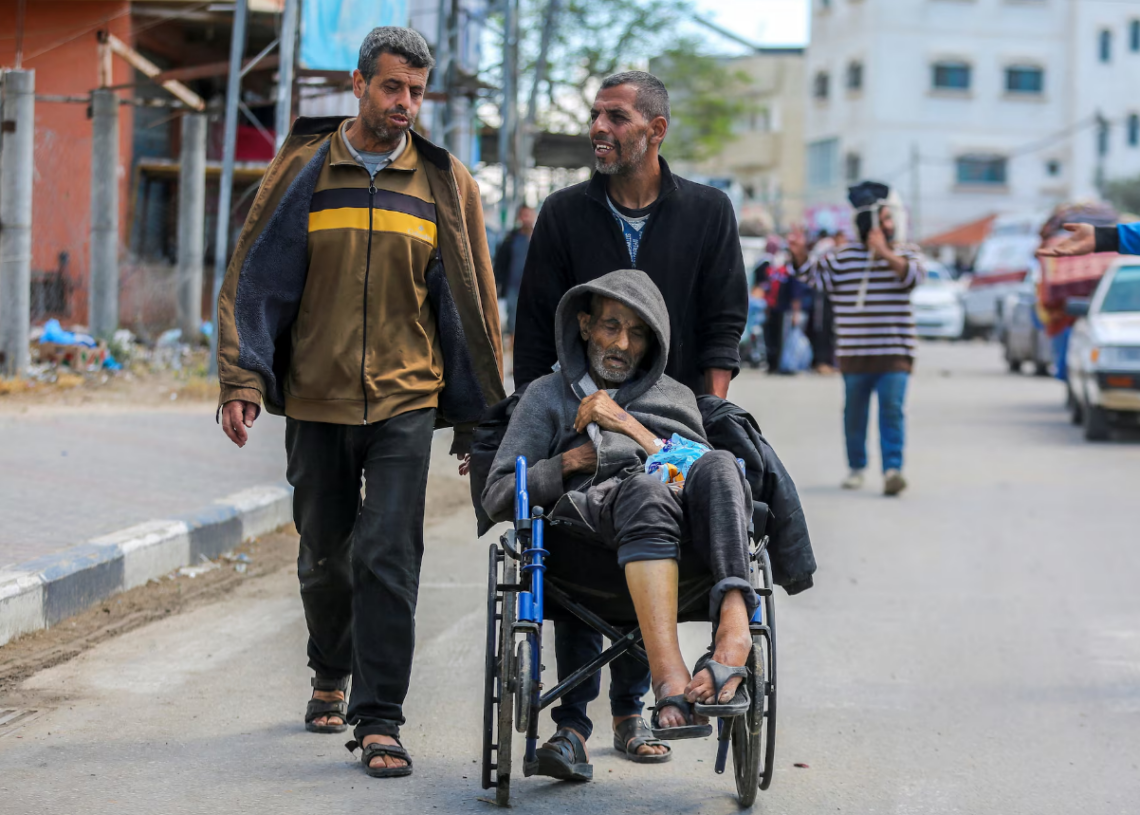L’armée israélienne va frapper « avec une grande force »: Israël ordonne de nouvelles évacuations à Rafah