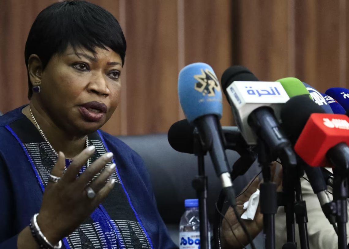 Crimes de guerre: Selon une enquête, les renseignements israéliens exerçaient des pressions sur l’ex-procureure de la CPI