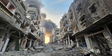 Frappes israéliennes et combats intenses dans la bande de Gaza