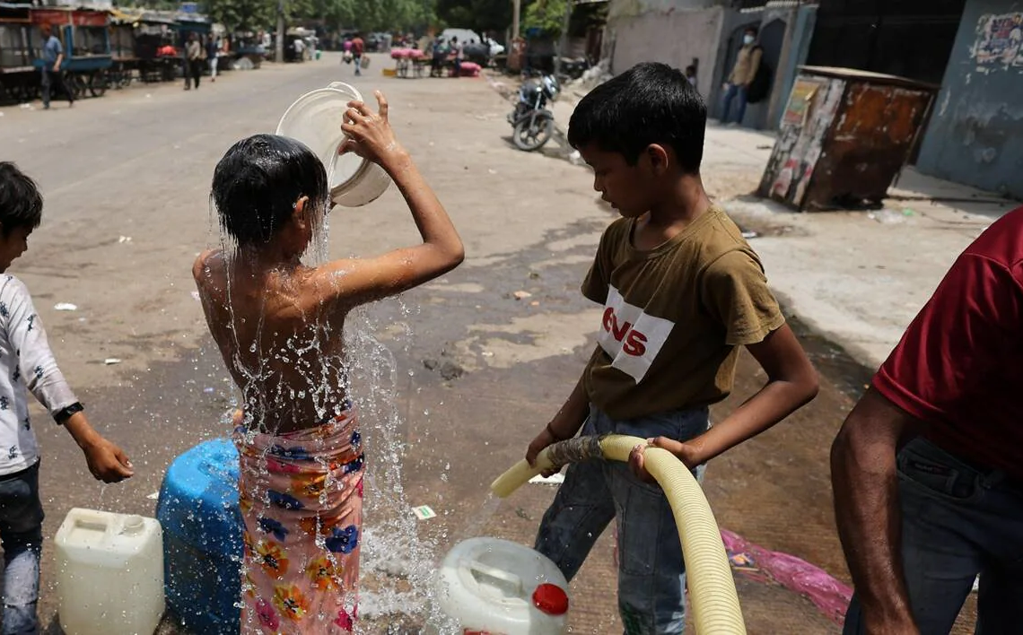 Vague de chaleur: 26 millions d’enfants privés d’école pendant une semaine au Pakistan