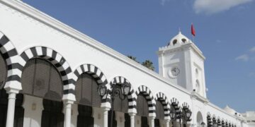 En baisse: La Tunisie enregistre un excédent budgétaire de 1,3 milliard de dinars