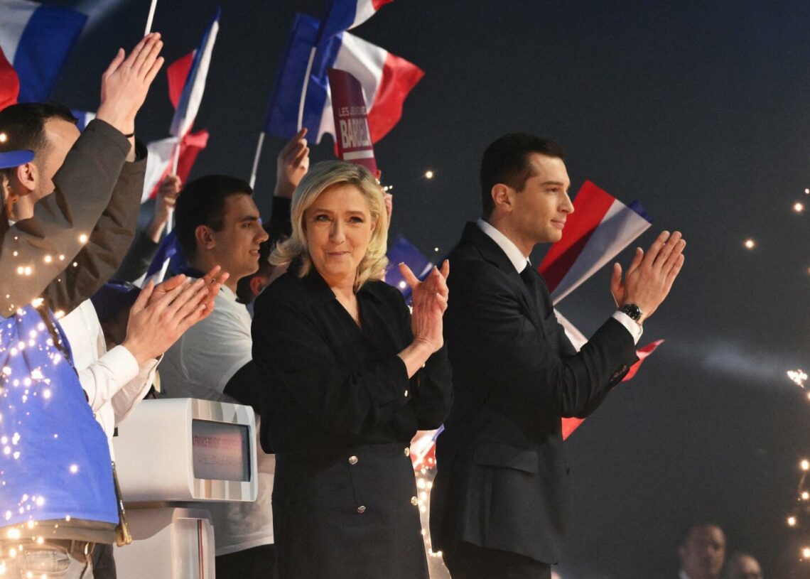 Législatives en France: Le Rassemblement national en tête