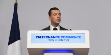 Priorité « aux citoyens français »: Jordan Bardella présente le programme du RN pour la France
