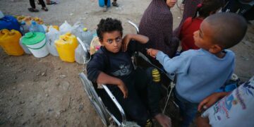 « Des milliers de familles ont été forcées de fuir »:  Les 36 abris à Rafah de l’UNRWA sont vides, selon l&rsquo;ONU